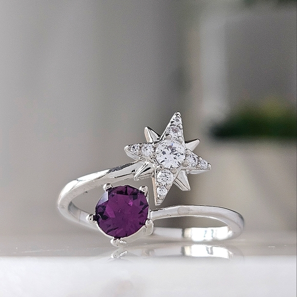 Amethyst Star Cluster Ring with Swarovski Crystals, Charmed Aroma 2021 - Picture 4 of 6